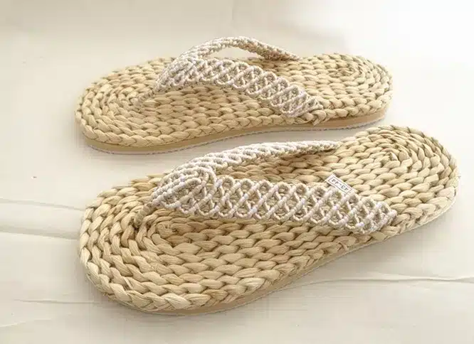 Tongs Faites à la Main – Image 5