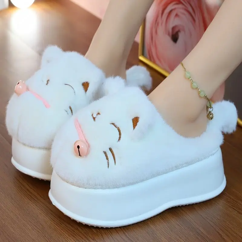 Chausson Chaton Blanc