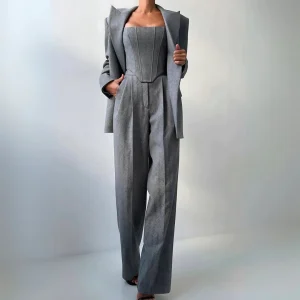 Ensemble élégant 3 pièces pour femme avec blazer et pantalon