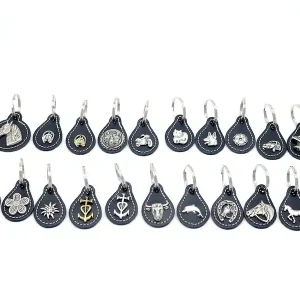 PORTE-CLE ANNEAU EN CUIR AVEC MOTIF – ARTISAN