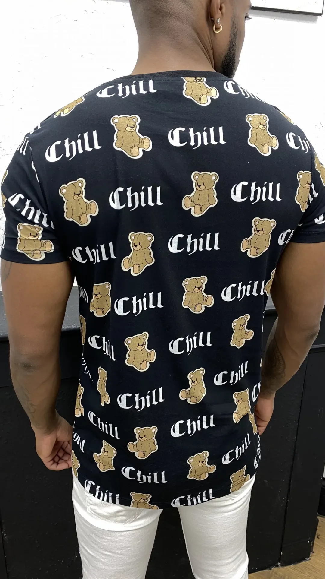 T-shirt noir Ourson Chill – Image 2