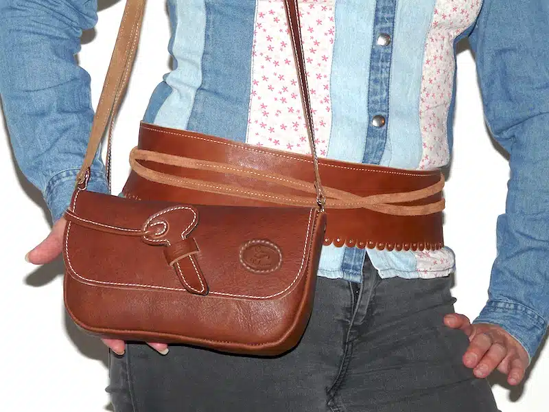 SAC BANDOULIERE ALIONA FEMME CUIR VACHETTE – ARTISAN – Image 7