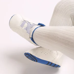 Chaussons bébé en laine basket fantaisie