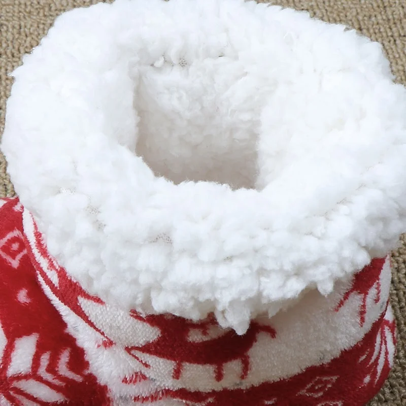 Chaussons rigolos homme chaussettes plush fun rouges – Image 6