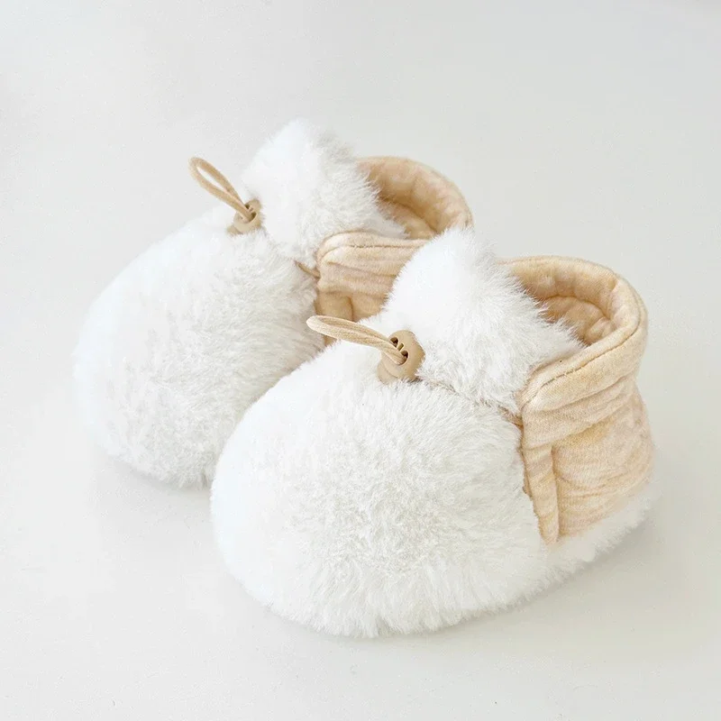 Chaussons bébé en laine – cadeau de naissance