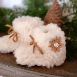 CHAUSSONS BÉBÉ D’AMOUR MIXTES EN LAINE DE MOUTON – ARTISAN