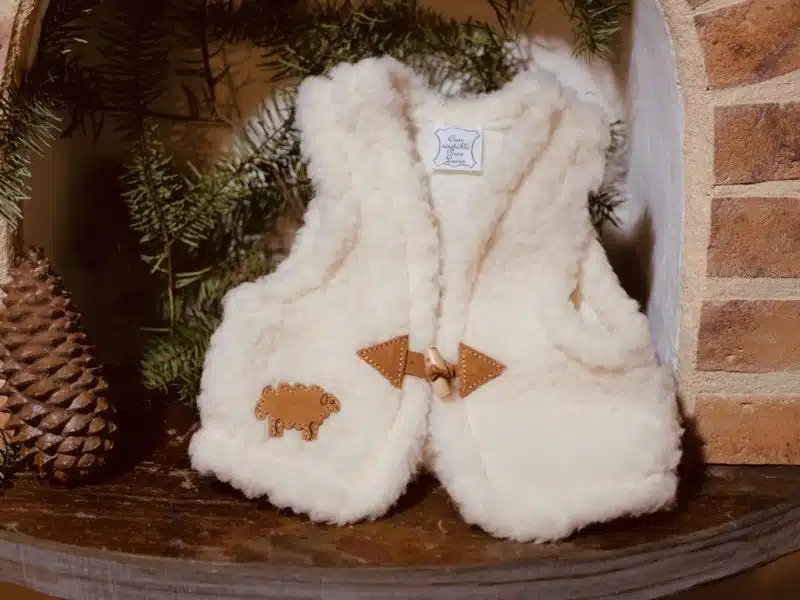 GILET BÉBÉ D’AMOUR MIXTE SANS MANCHES EN LAINE DE MOUTON – ARTISAN