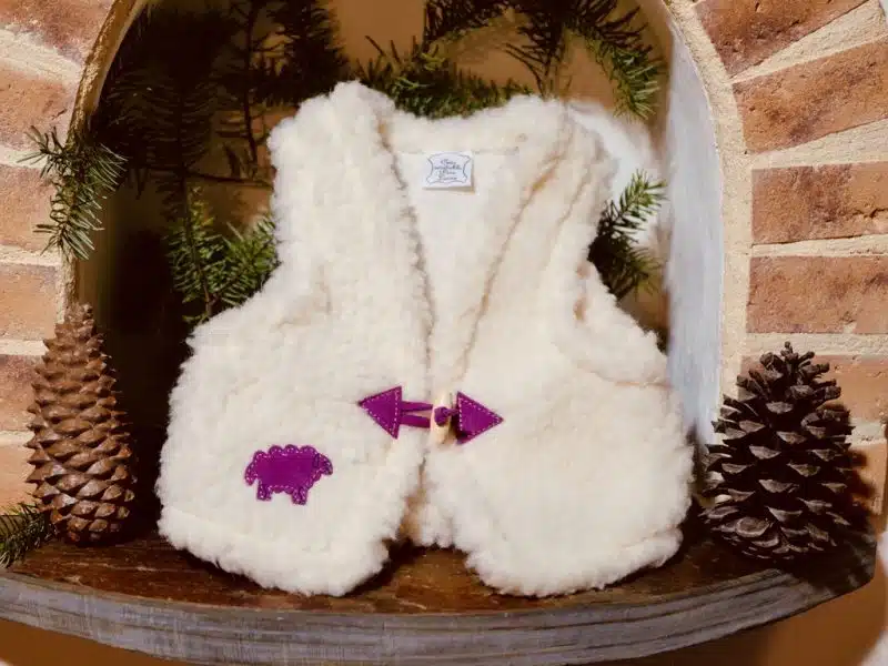 GILET BÉBÉ D’AMOUR MIXTE SANS MANCHES EN LAINE DE MOUTON – ARTISAN – Image 5