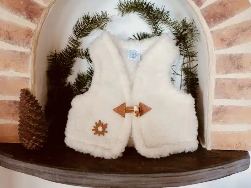 GILET BÉBÉ D’AMOUR MIXTE SANS MANCHES EN LAINE DE MOUTON – ARTISAN – Image 3