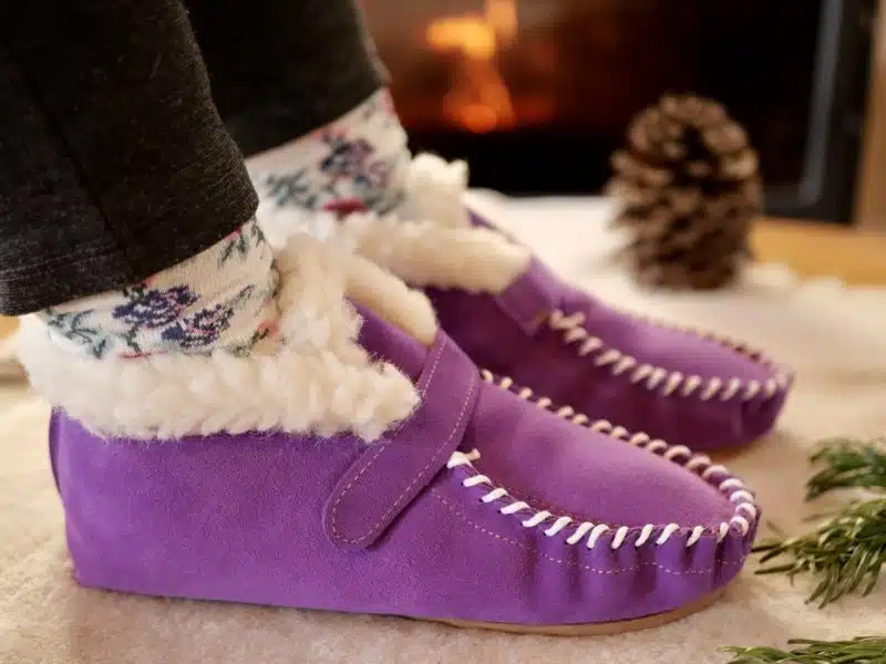 PANTOUFLES MOCASSIN ADULTES MIXTES EN CUIR FOURRÉES 100 % LAINE DE MOUTON – ARTISAN – Image 4