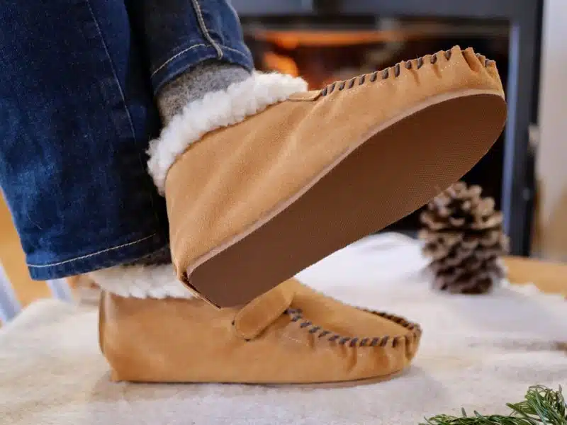 PANTOUFLES MOCASSIN ADULTES MIXTES EN CUIR FOURRÉES 100 % LAINE DE MOUTON – ARTISAN – Image 3