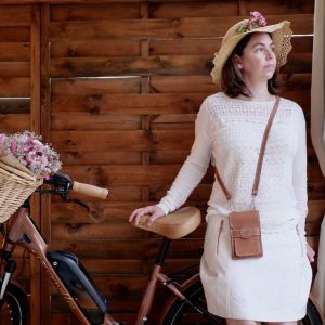 POCHETTE TÉLÉPHONE BANDOULIÈRE LÉONIE EN CUIR FEMME – ARTISAN