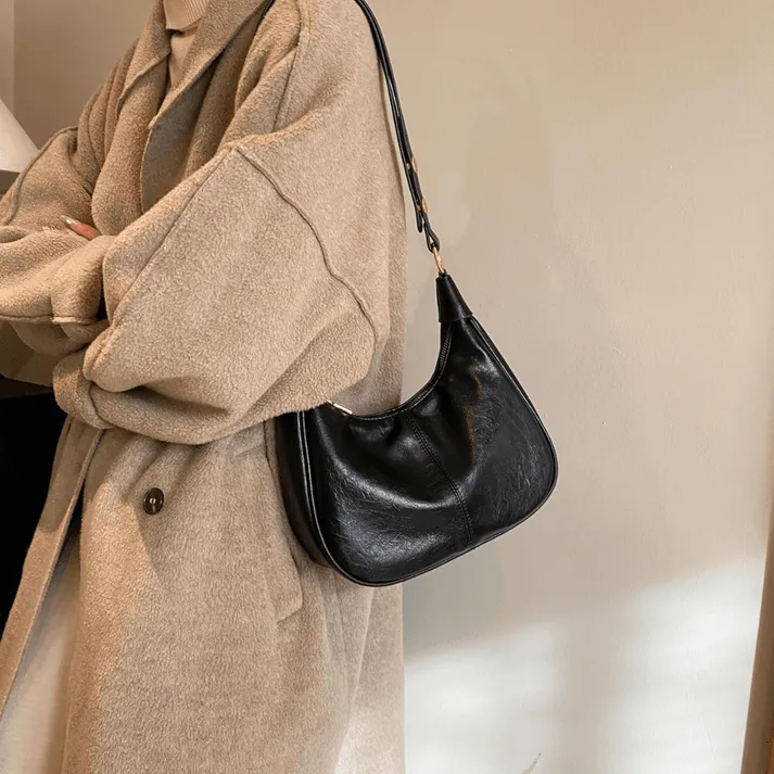 Sac cabas vegan élégant avec anneaux dorés