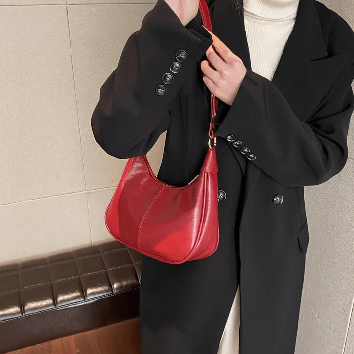 Sac cabas vegan élégant avec anneaux dorés – Image 7