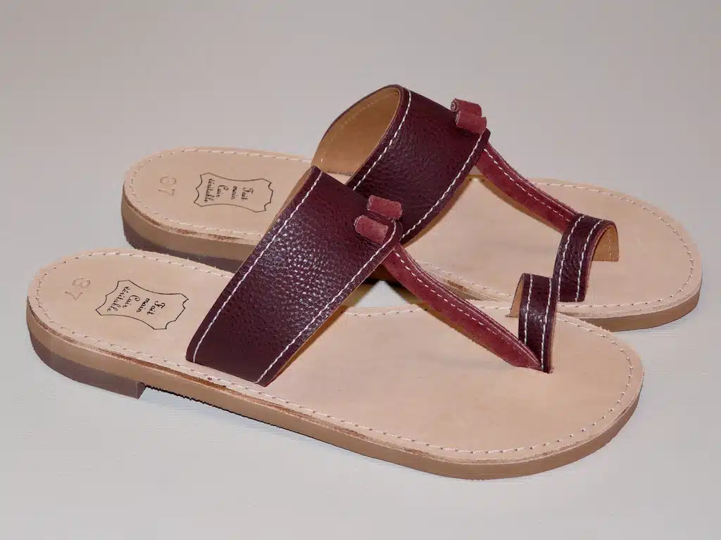 TONG CUIR ARTISANALE FEMME ENTRE-DOIGTS VEZENOBRES – MADE IN FRANCE – Image 2