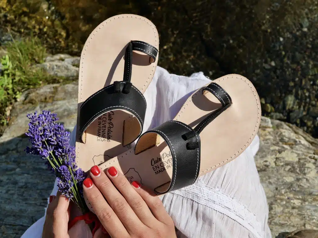 TONG CUIR ARTISANALE FEMME ENTRE-DOIGTS VEZENOBRES – MADE IN FRANCE – Image 4